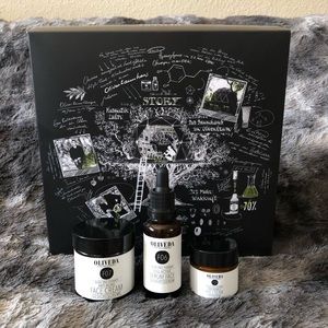 Oliveda Skincare Gift Set